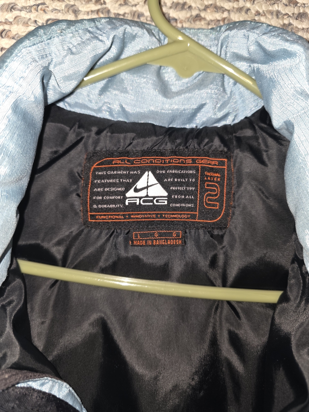 Nike ACG Two-Tone Blue Quilted Puffer Vest - Picture 3 of 6